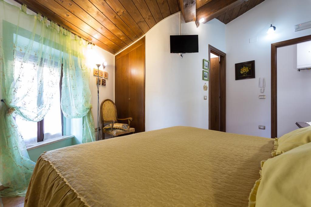 Bed And Breakfast A Casa Delle Fate Асизи Екстериор снимка