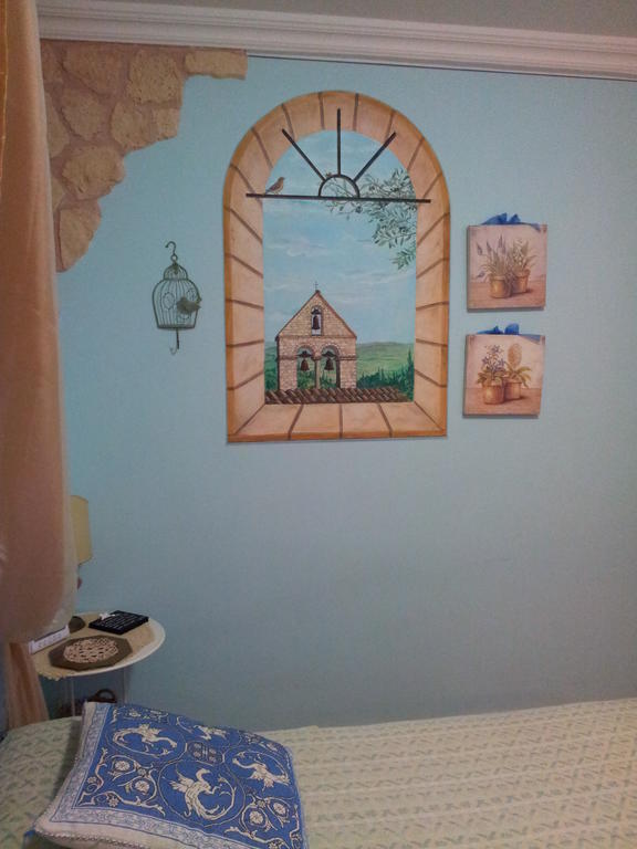 Bed And Breakfast A Casa Delle Fate Асизи Стая снимка