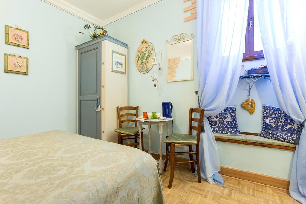 Bed And Breakfast A Casa Delle Fate Асизи Екстериор снимка