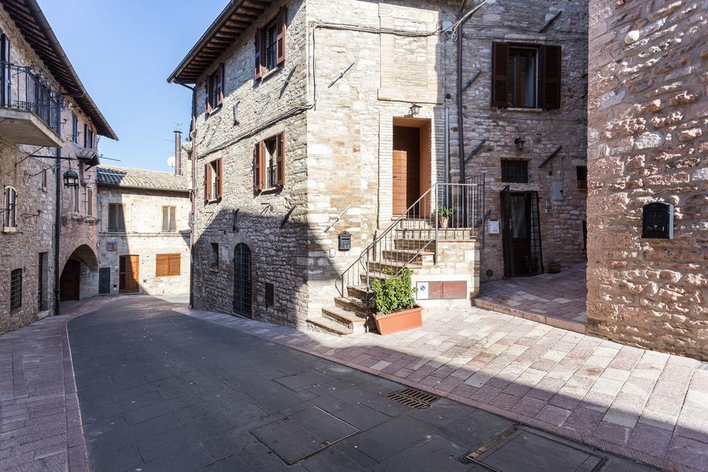 Bed And Breakfast A Casa Delle Fate Асизи Екстериор снимка