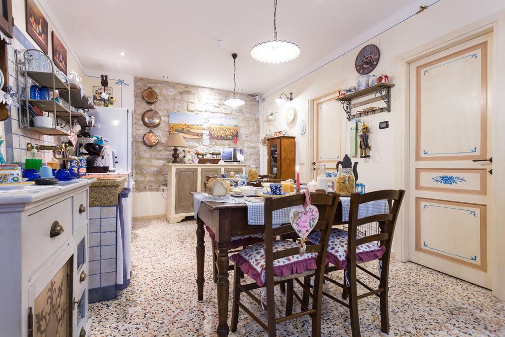 Bed And Breakfast A Casa Delle Fate Асизи Екстериор снимка