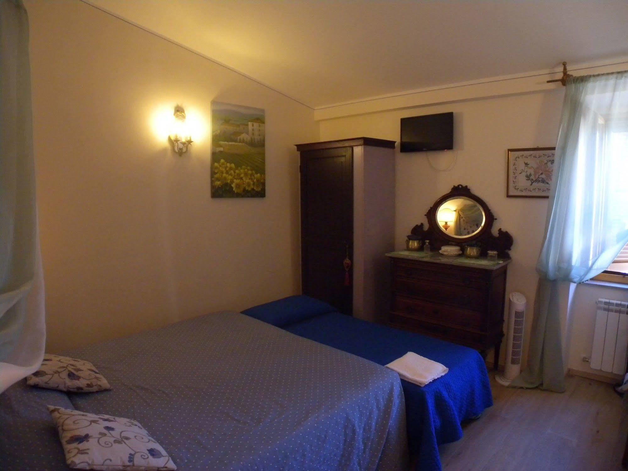 Bed And Breakfast A Casa Delle Fate Асизи Екстериор снимка